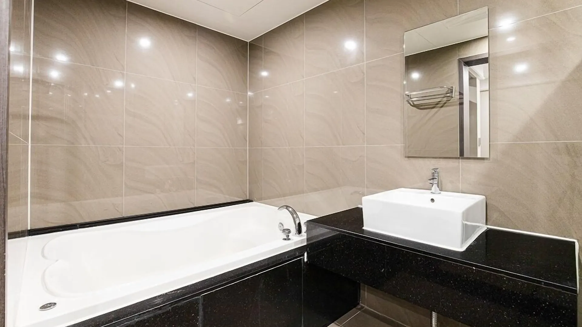 Incheon Airport Hotel The One