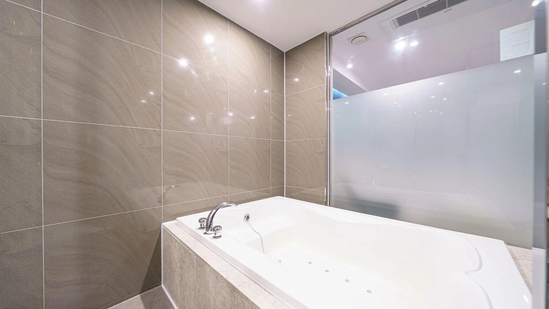 Incheon Airport Hotel The One 3*,  Korsel