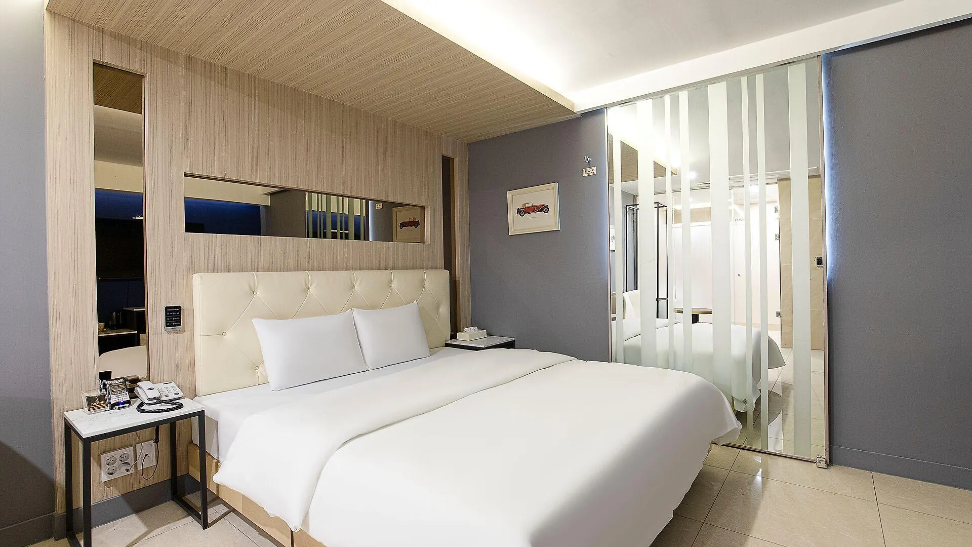 Incheon Airport Hotel The One