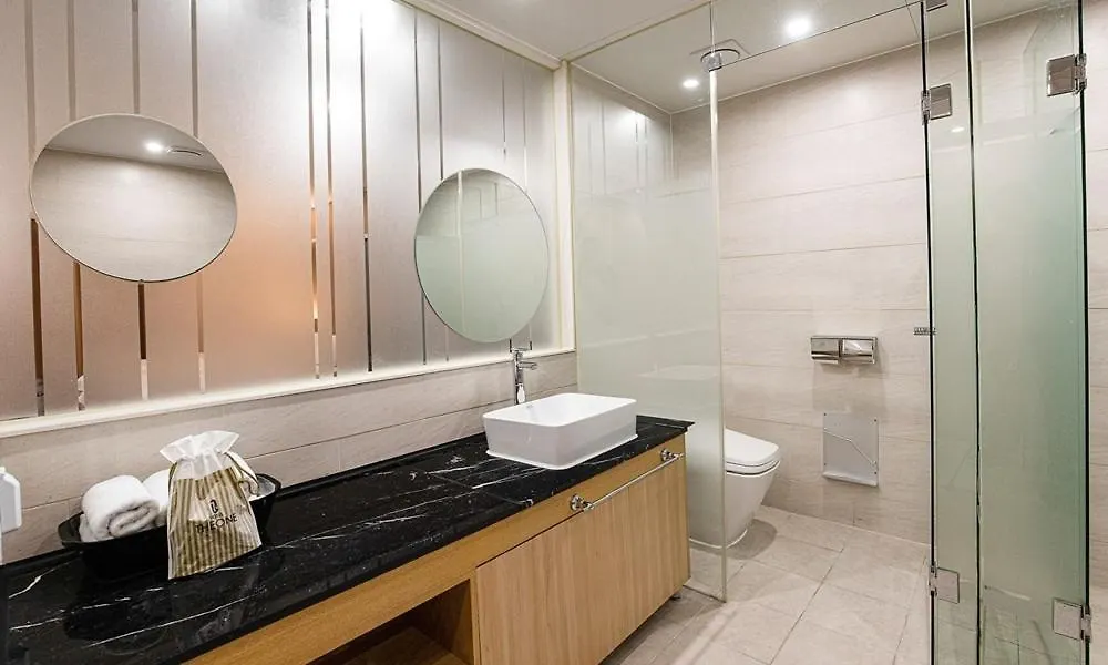 Incheon Airport Hotel The One 3*,  韓国