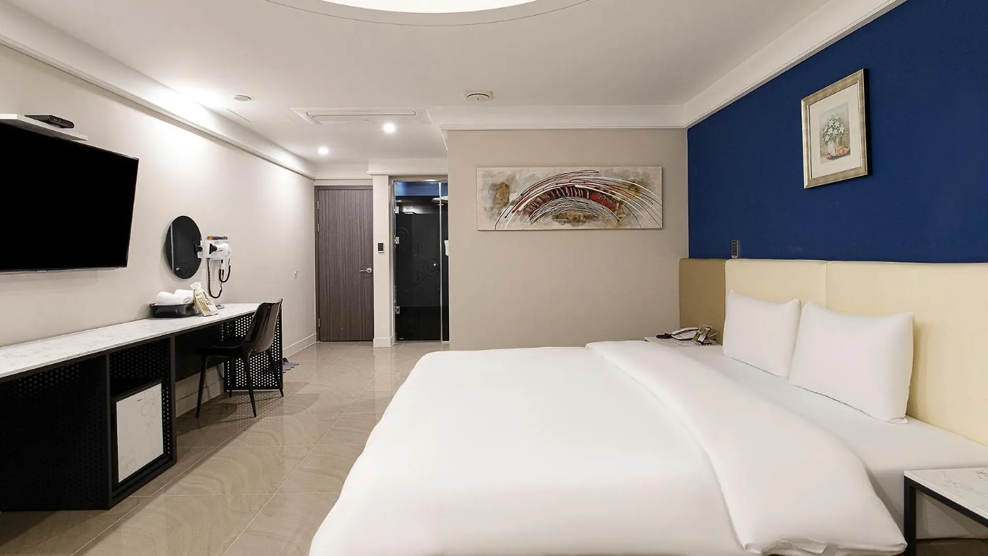 Incheon Airport Hotel The One 3*,  韓国